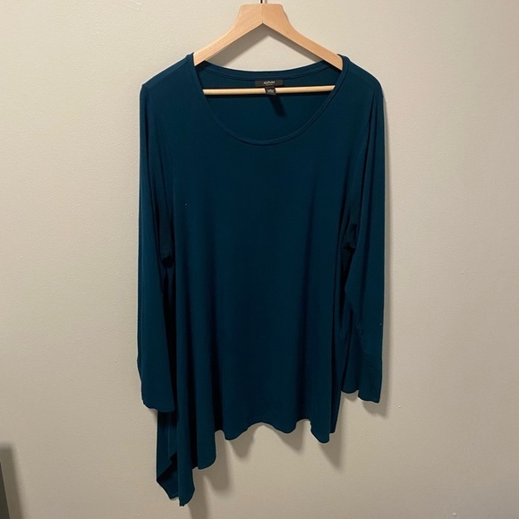 Alfani Turquoise asymmetrical top size 3x - Picture 2 of 4